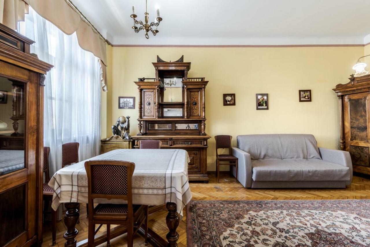 George Apartment Leopoli Esterno foto